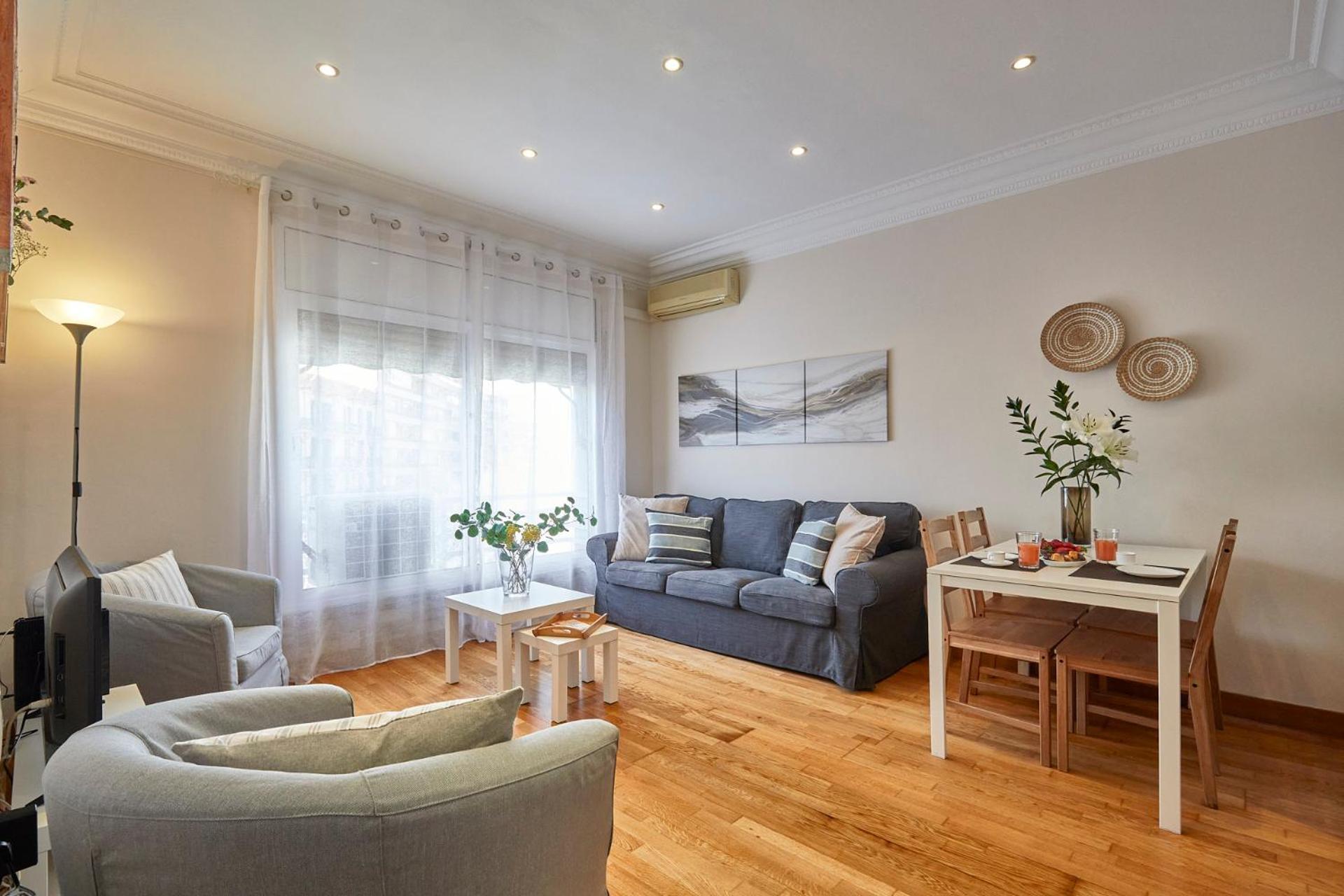 Apartament Bbarcelona Gaudi Avenue Flat *